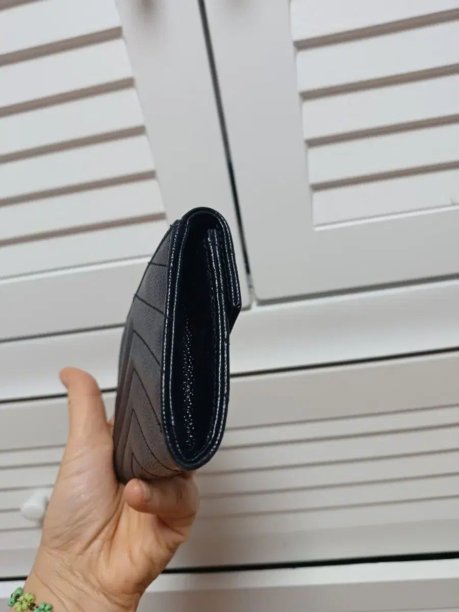  Saint Laurent サンローラン マトラッセ カードウォレット ブラック ゴールド 長財布 小物