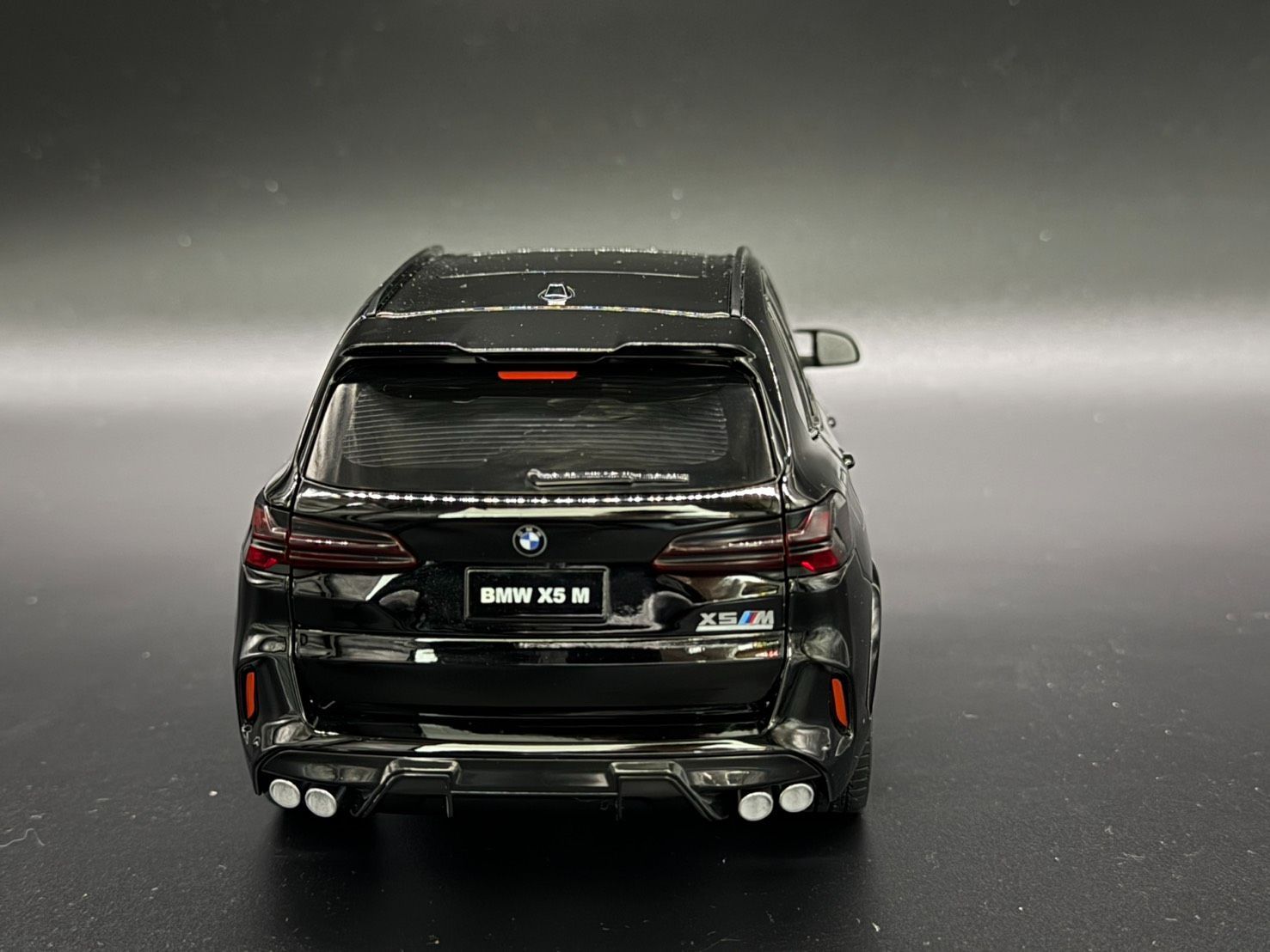 PARAGON BMW F13M M6 coupe 1/18ミニカー Y0954 PARAGON BMW F13M M6