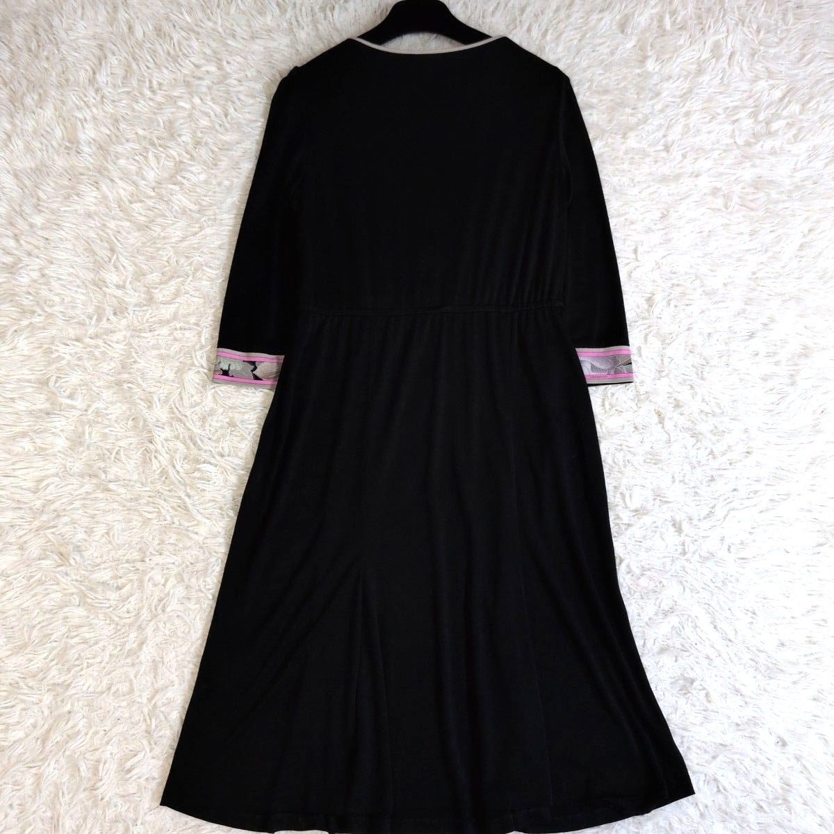  ️レオナール LEONARD カンカン素材 トリムジャージーワンピース 花柄 ブラック 黒 キーホール 40 ロング フ Aライン 長袖 七分袖 カットソーワンピース