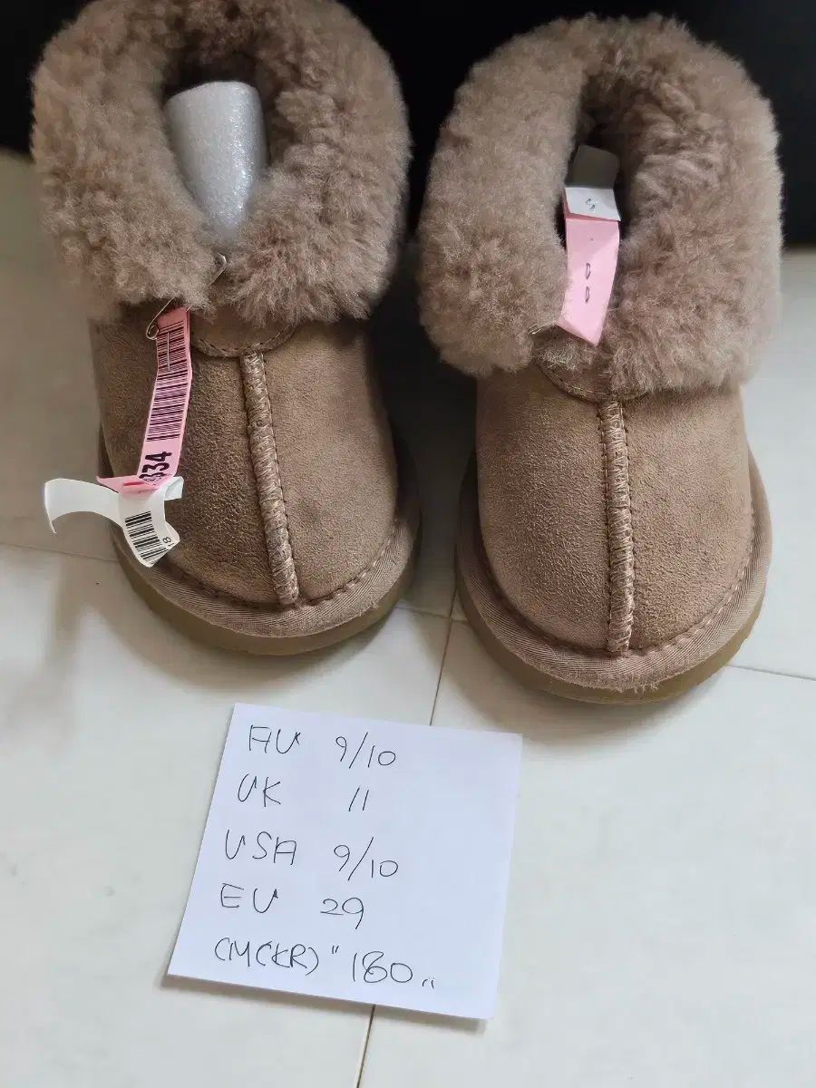 人気セール，100%新品 アグキッズ その他