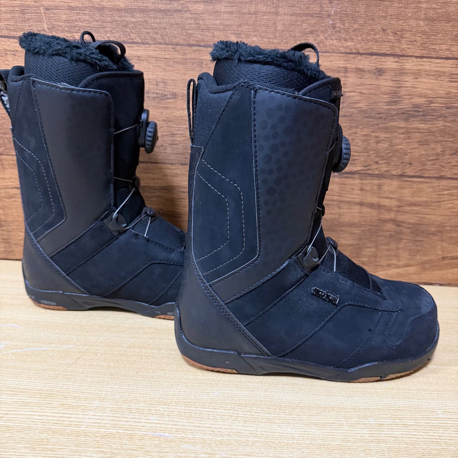 美品 SWIVEL スウィベル レディーススノーボード 4点セット ボード