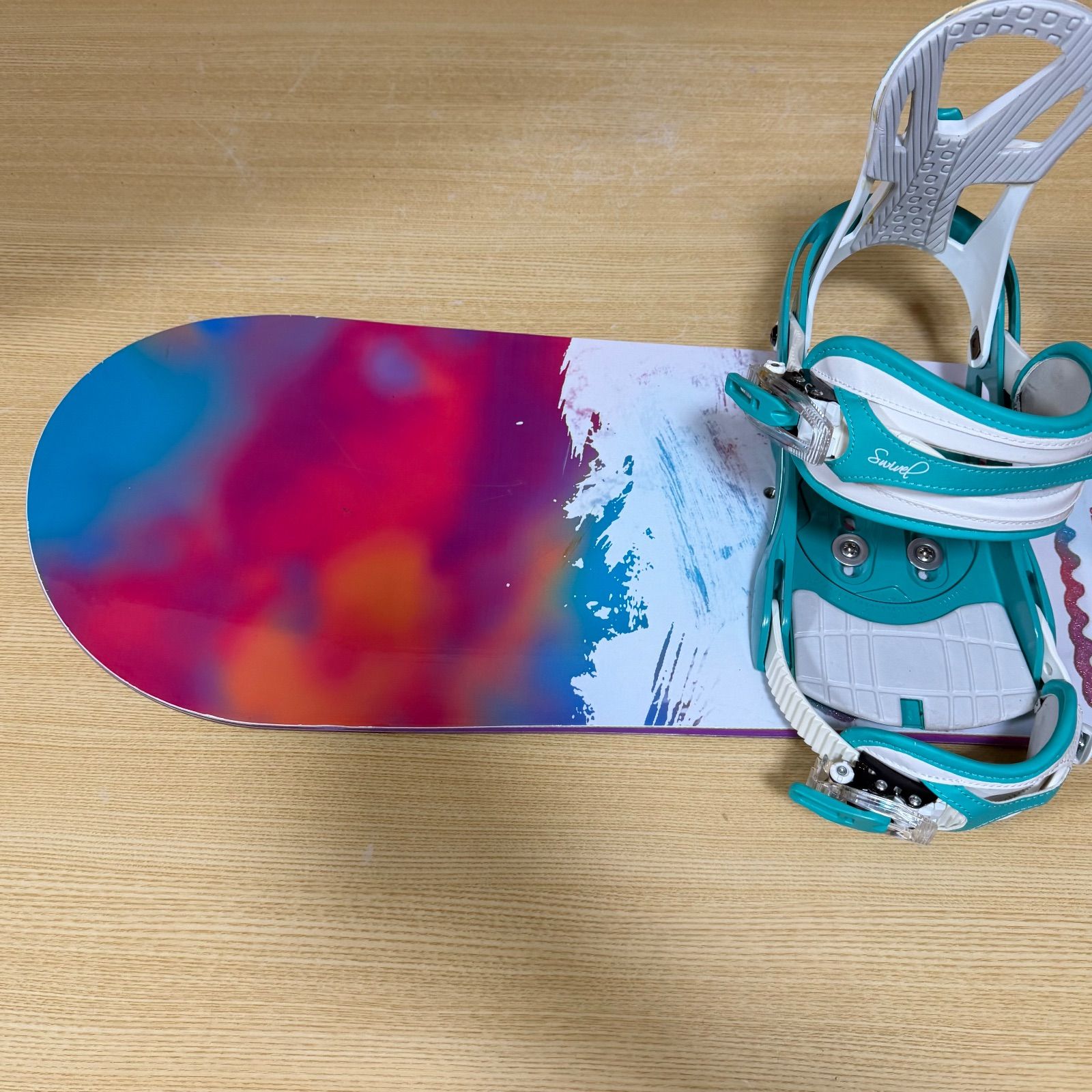 美品 SWIVEL スウィベル レディーススノーボード 4点セット ボード
