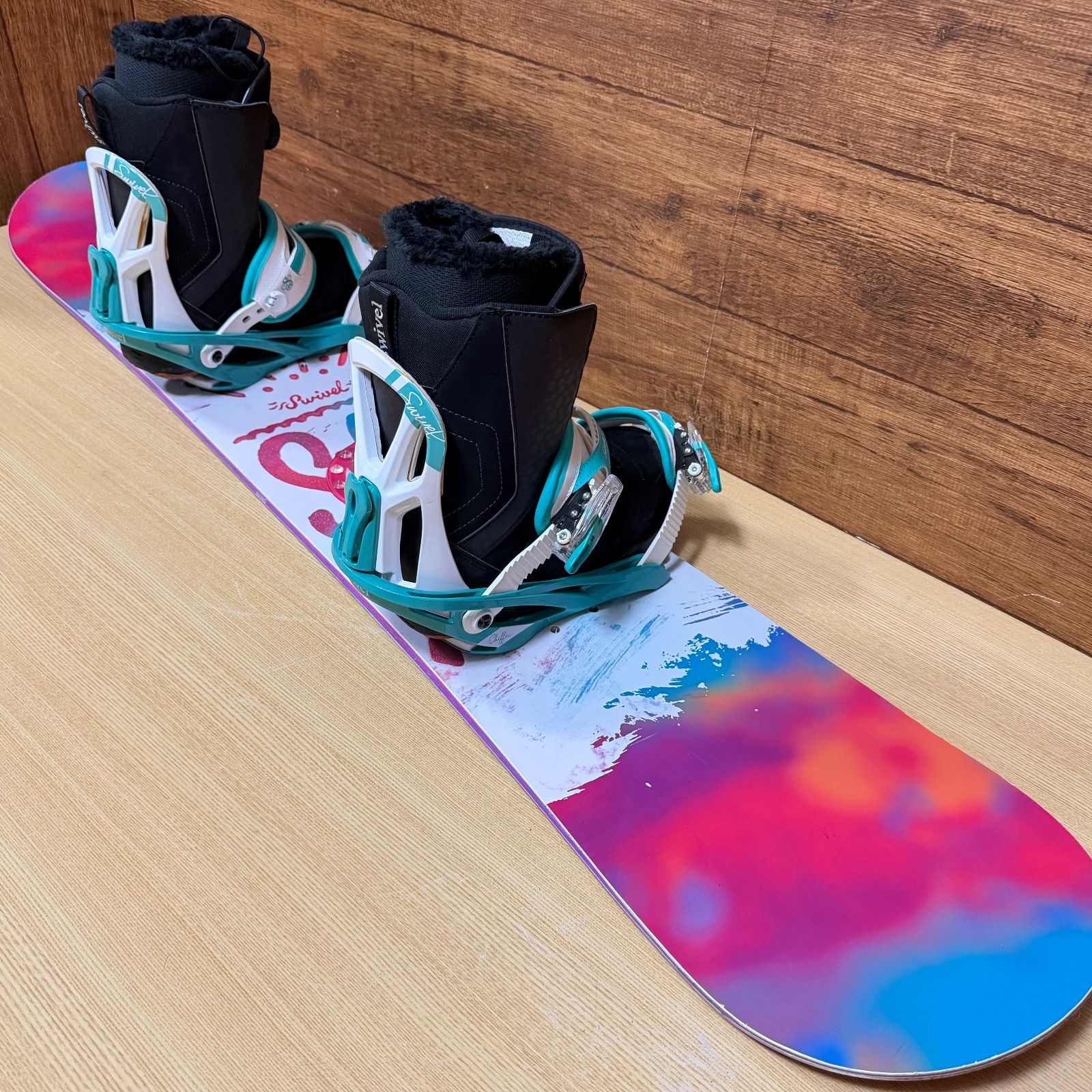 美品 SWIVEL スウィベル レディーススノーボード 4点セット ボード