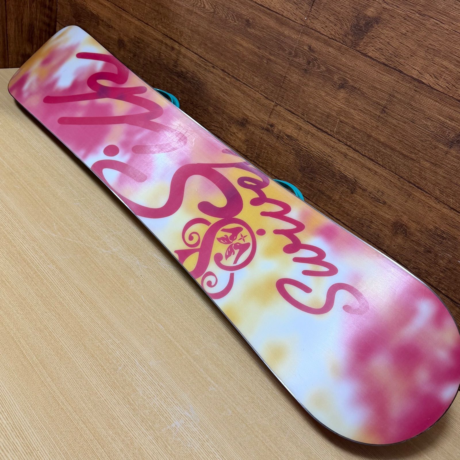 美品 SWIVEL スウィベル レディーススノーボード 4点セット ボード