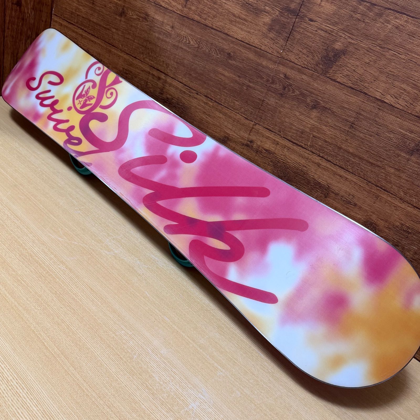 美品 SWIVEL スウィベル レディーススノーボード 4点セット ボード