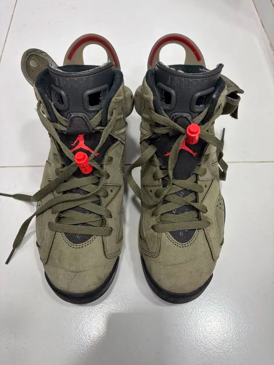 トラヴィススコット エアジョーダン6 サイズ 250