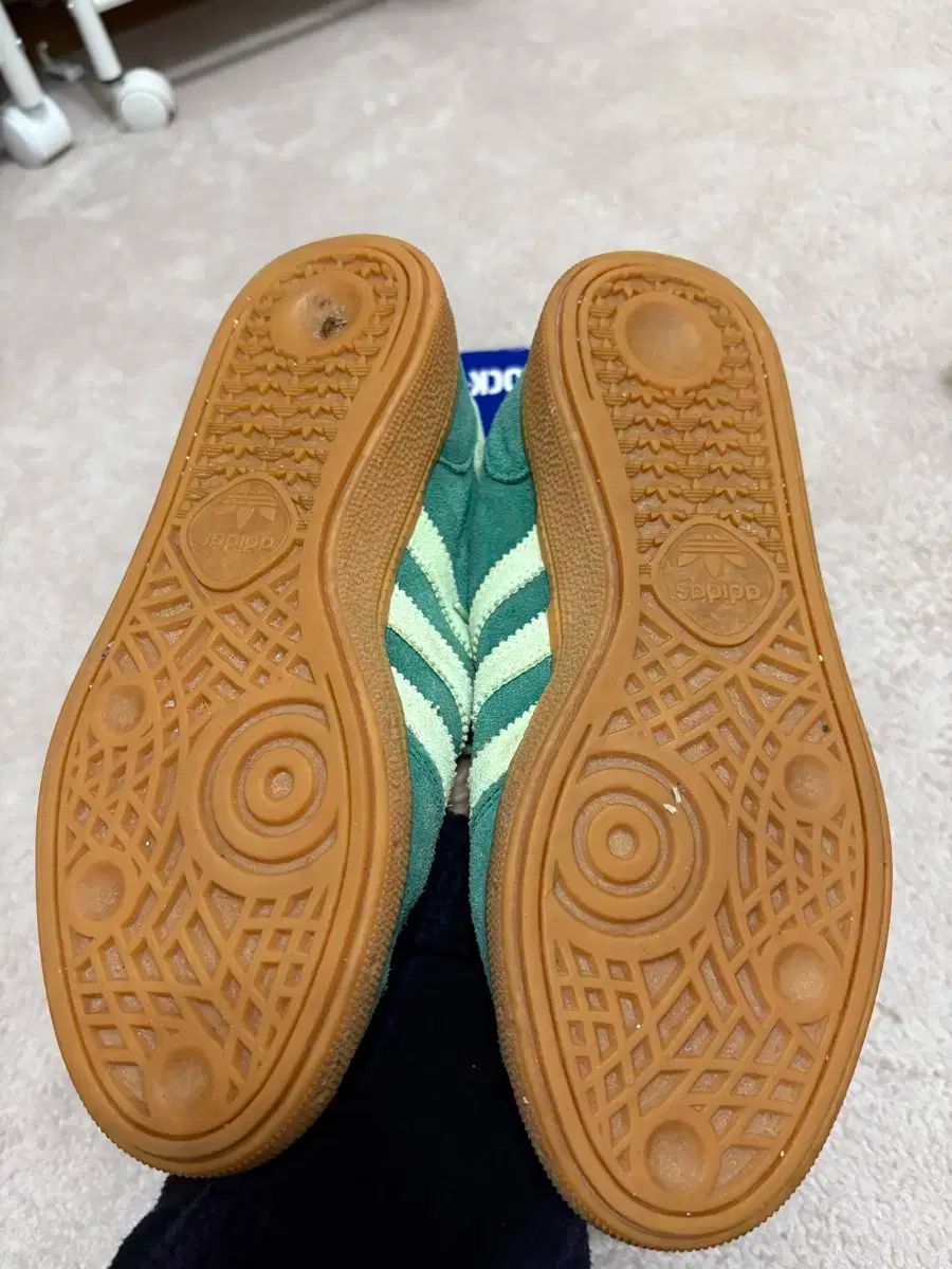  アディダス スペツィアル グリーン フラットシューズ バレエシューズ パンプス