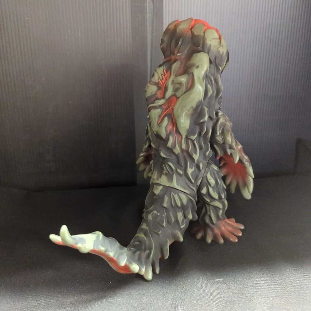 マルサン 世紀の大怪獣 ヘドラPainted by 吉坂隆2023DarkGreenVer.