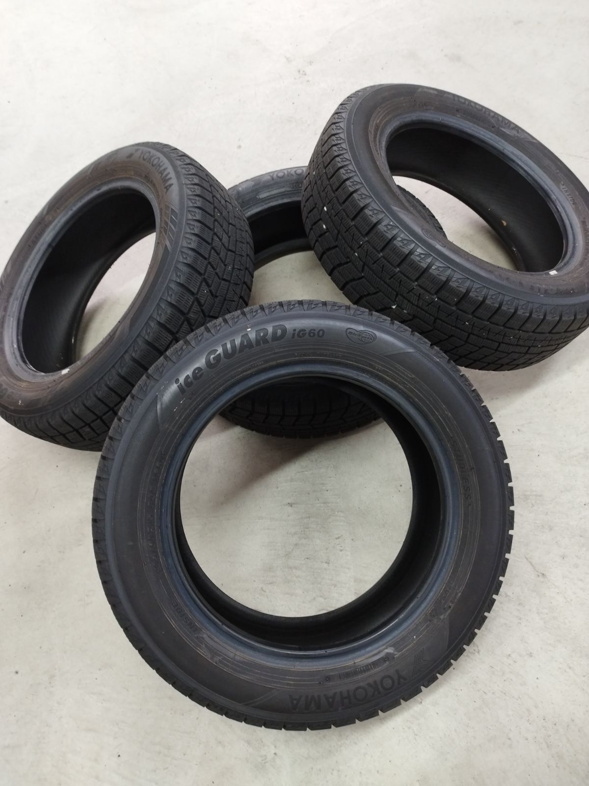 185 60 R 15 84 Q スタッドレスタイヤ ヨコハマ iceGUARD iG 4本セット