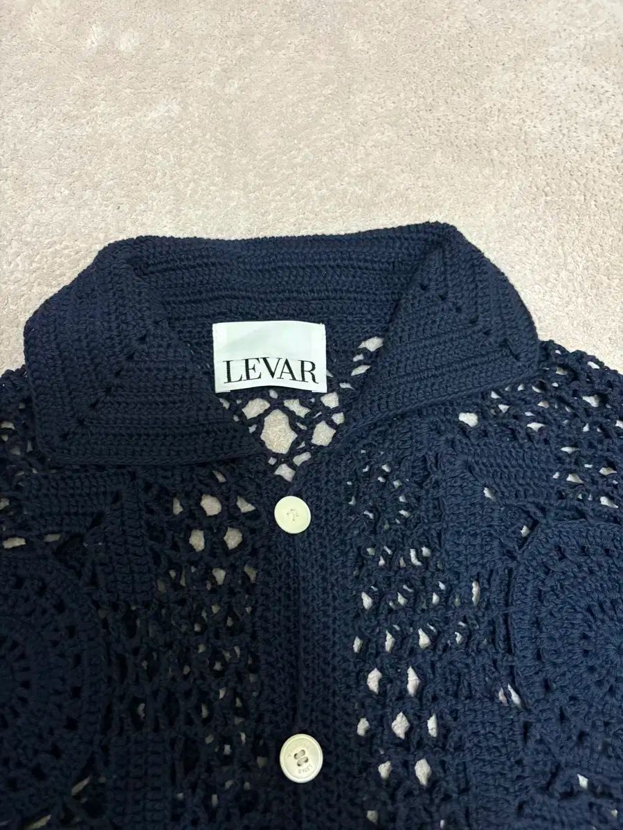 ルバ LEVAR 手編みカーディガン ネイビー