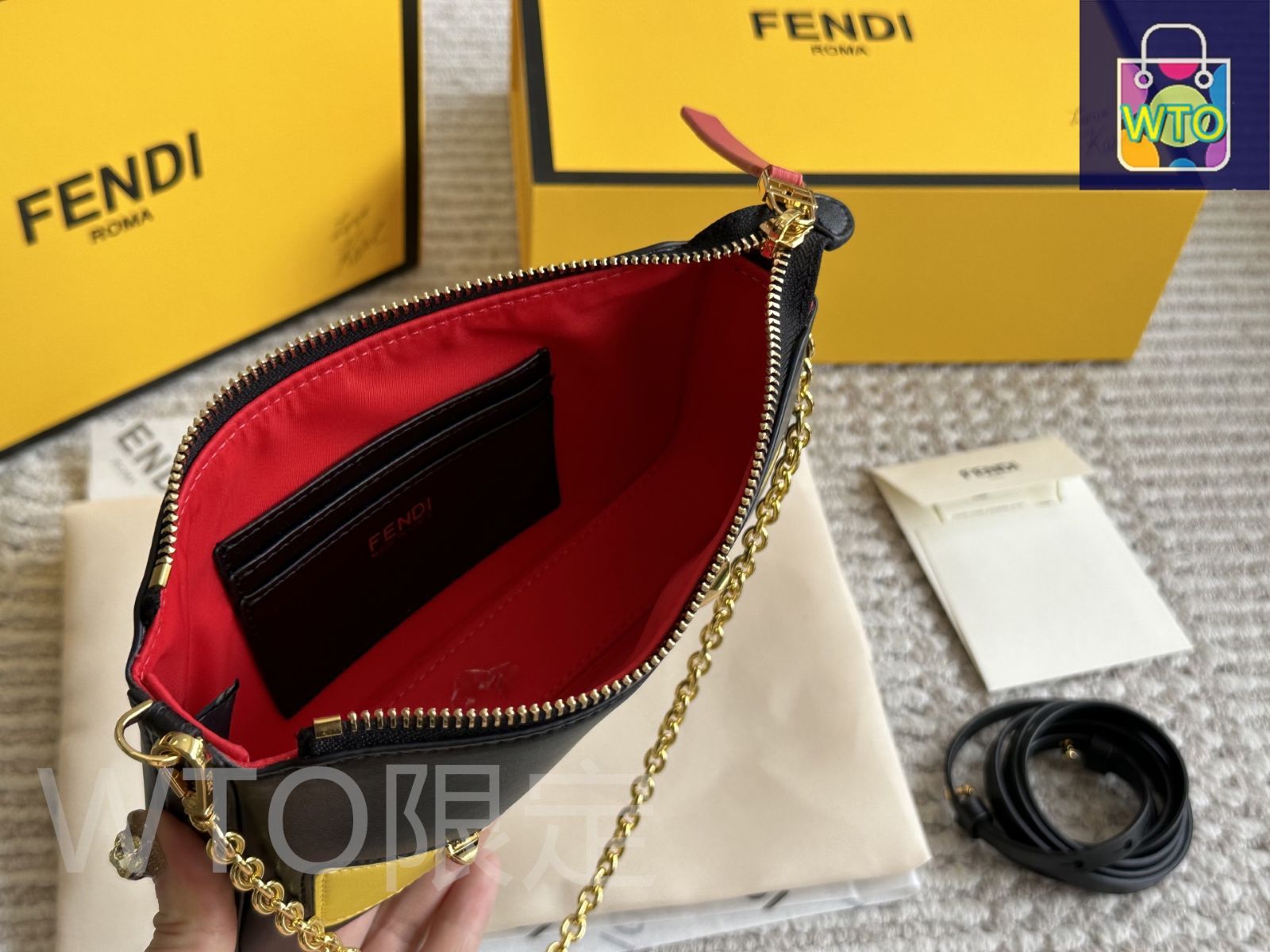 今日特価】Fendi フェンディ ヴィンテージ ミニモンスター アーム