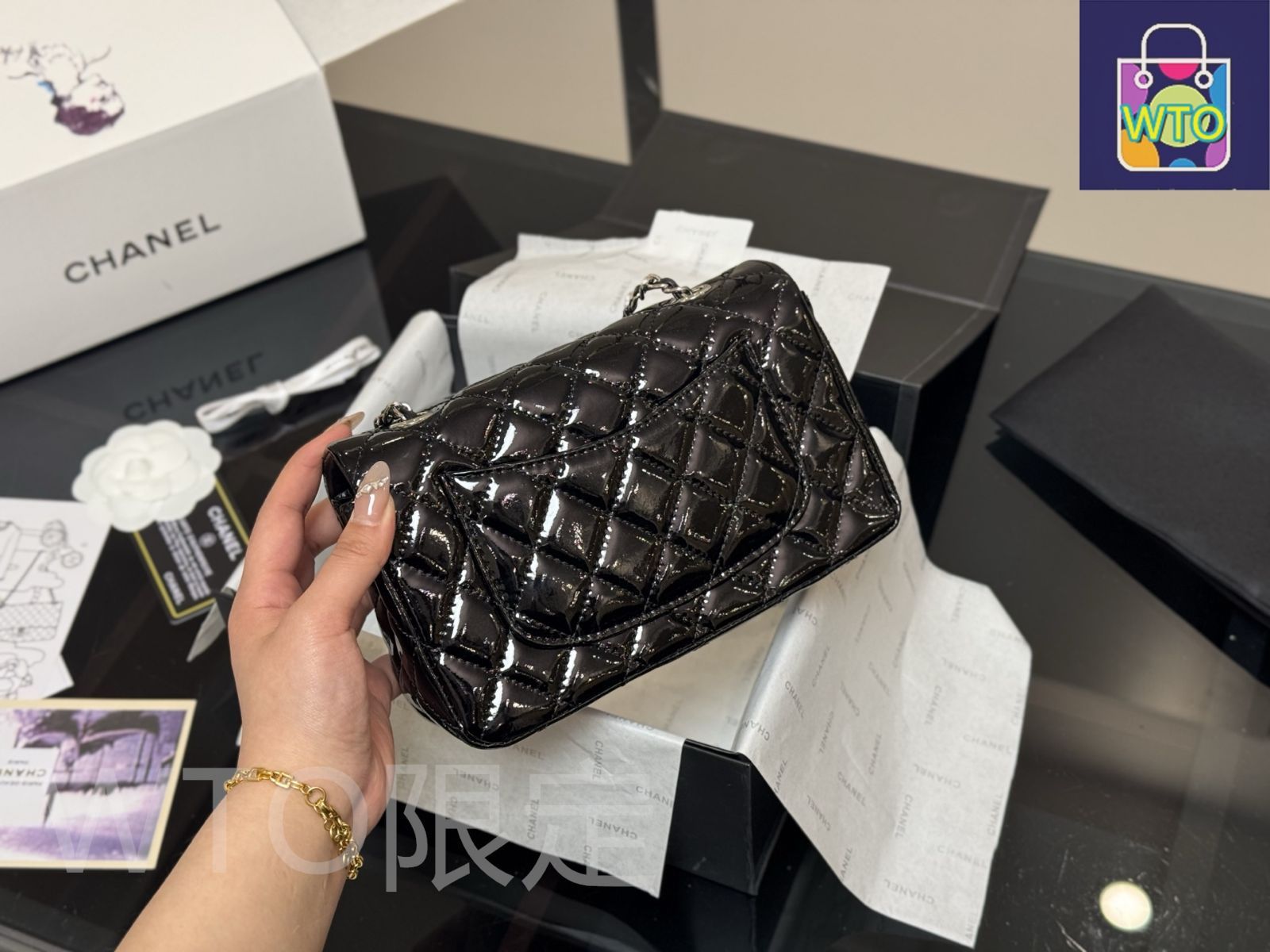 今日特価】Chanel シャネル ミニ CF ハンドル バッグ（20×12cm