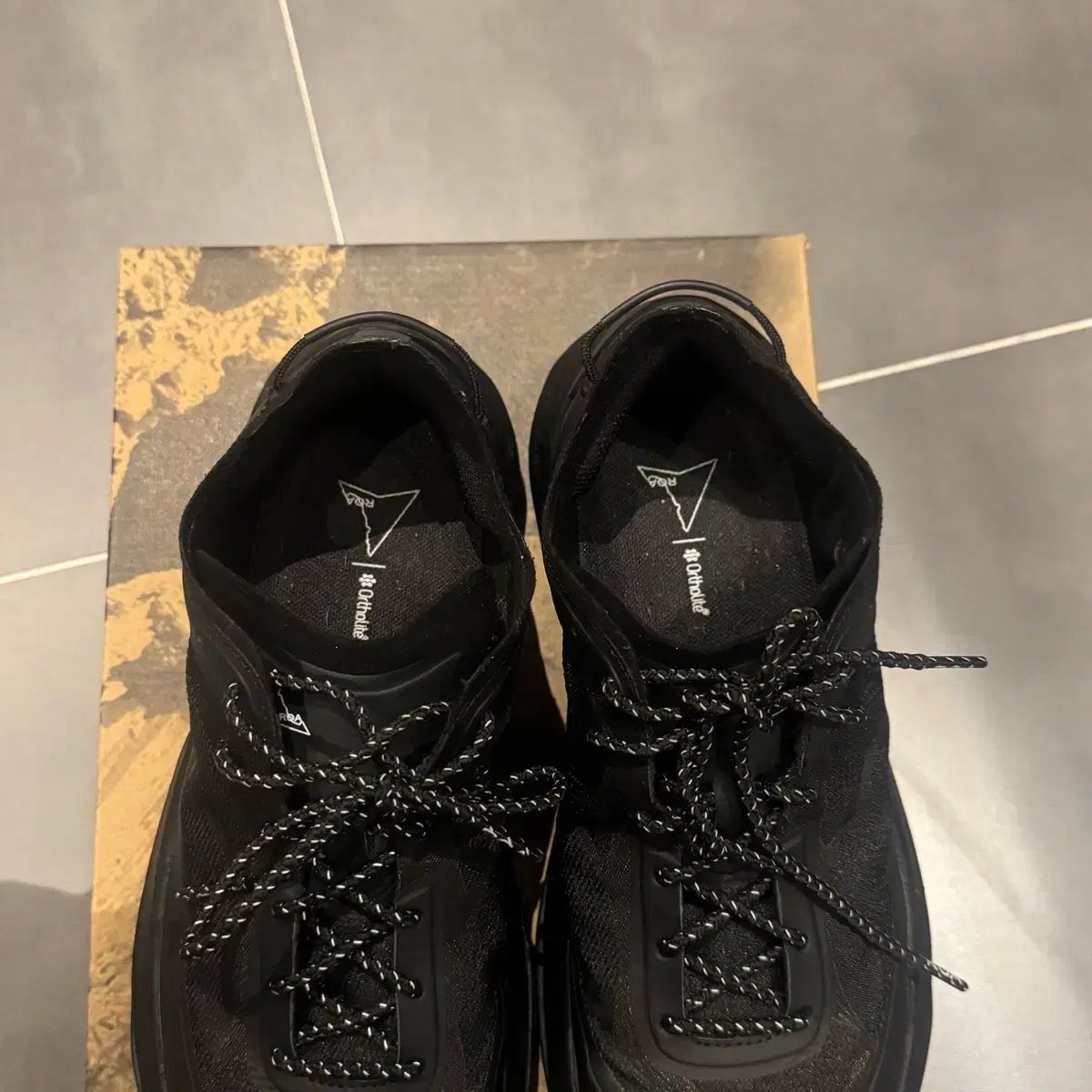  ROAハイキング セラ ブラック 40 登山靴 トレッキングシューズ アウトドアシューズ