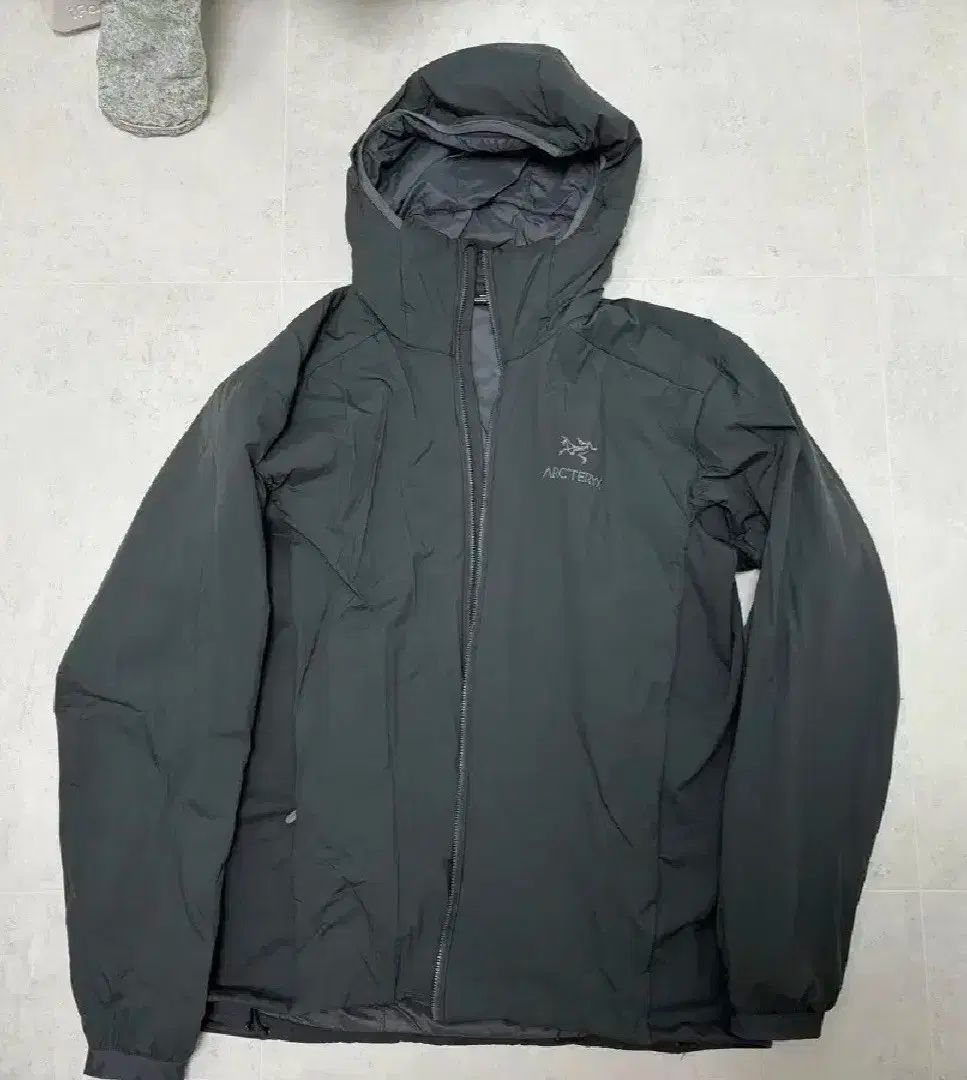 L アークテリクス Atom LT フーディ Glitch Mode