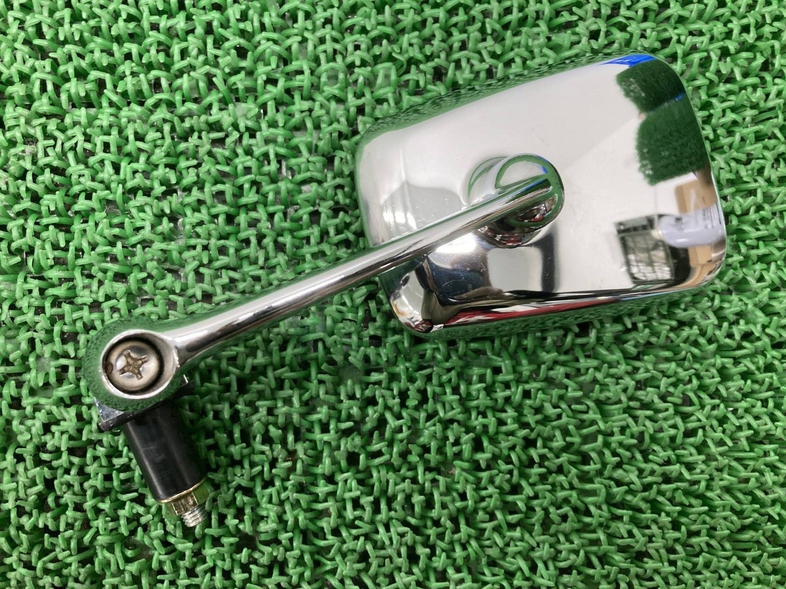 年末処分) プロセカ プロジェクトセカイ グリッター缶バッジ 36C 桐谷遥