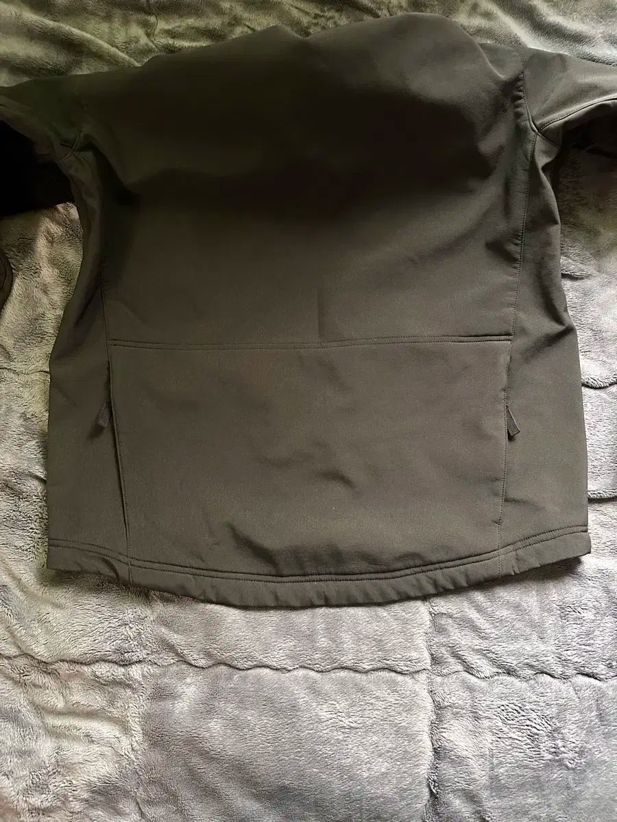 ソフトシェル ブラック