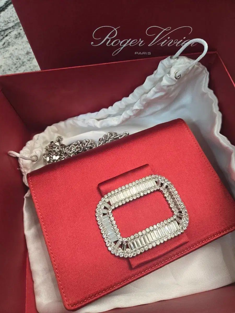 ロジェ ヴィヴィエ ミニチェーンバッグ-ショルダー-クロスバック-クラッチバッグ