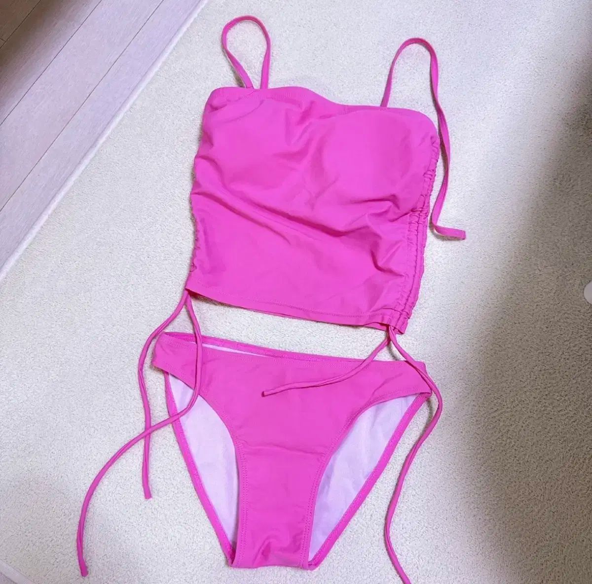 ピンク色 ホルターネック ビキニ セット