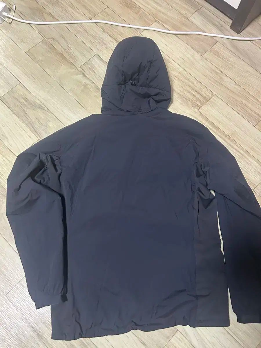 L ARC TERYX アークテリクス Atom アトム LTフーディー ブラック