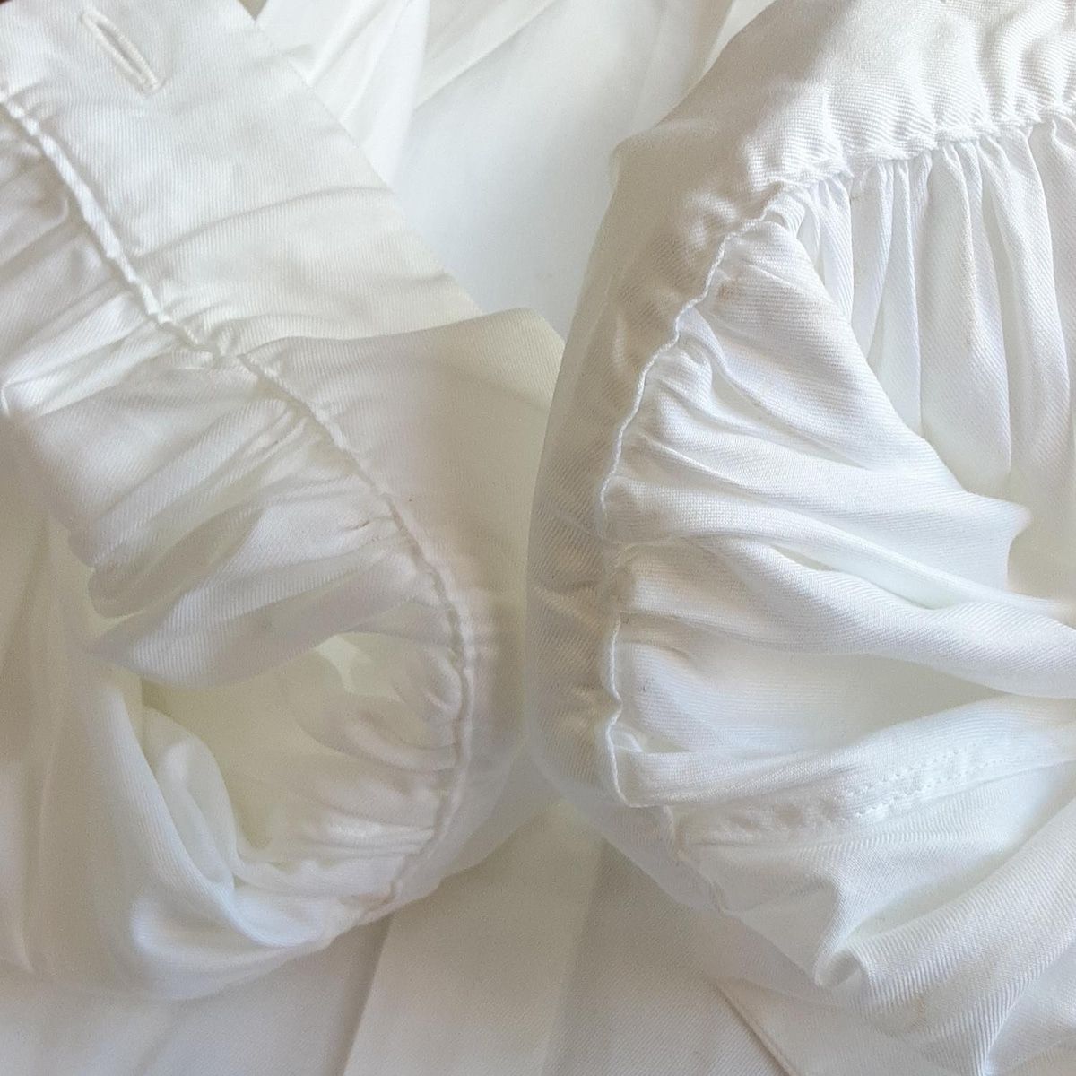  COMMEdesGARCONS NoirKeiNinomiya コムデギャルソンノワールケイニノミヤ 七分袖シャツブラウス サイズXS レディース - 白 五分袖 七分袖 シャツ ブラウス