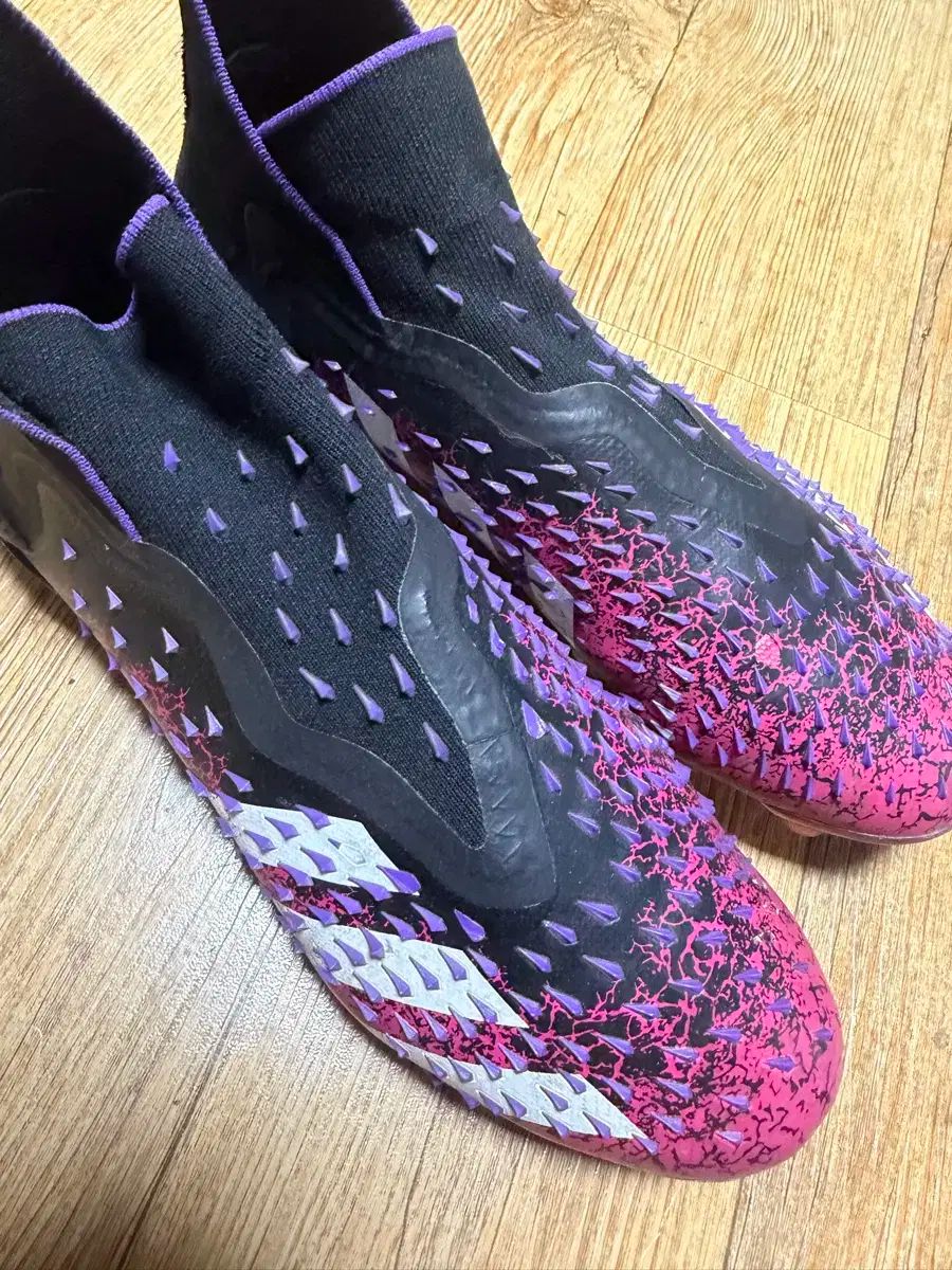 アディダス プレデター サッカーシューズ ピンク ブラック 270