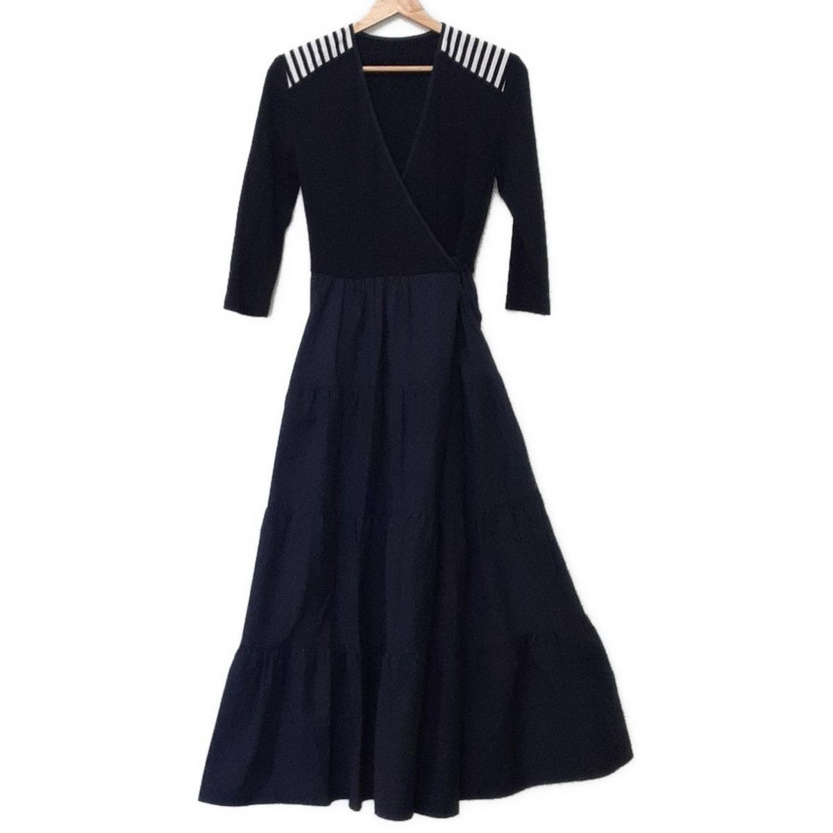 【美品】BORDERS at BALCONY 　ロングワンピース38 未使用 38 BORDERS at BALCONY Vネック ドレス ワンピース 【公式通販】