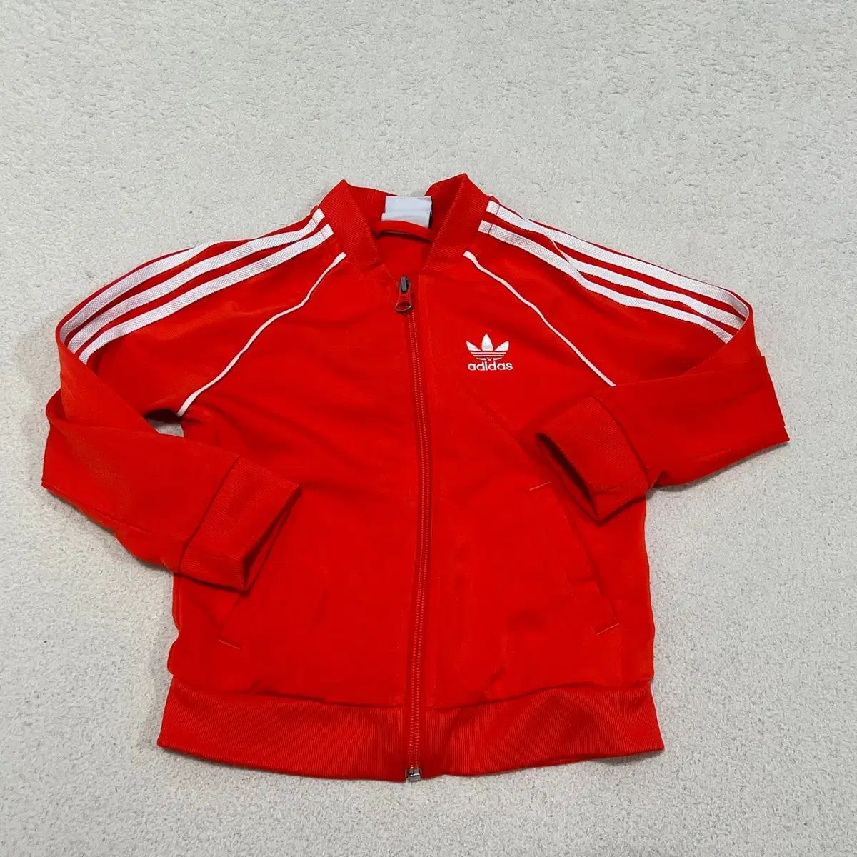 新品未使用　アディダス　 Sサイズ　中国限定 トラックジャケット 赤 90 adidas アディダス アディカラー SST トラックスーツ インファント