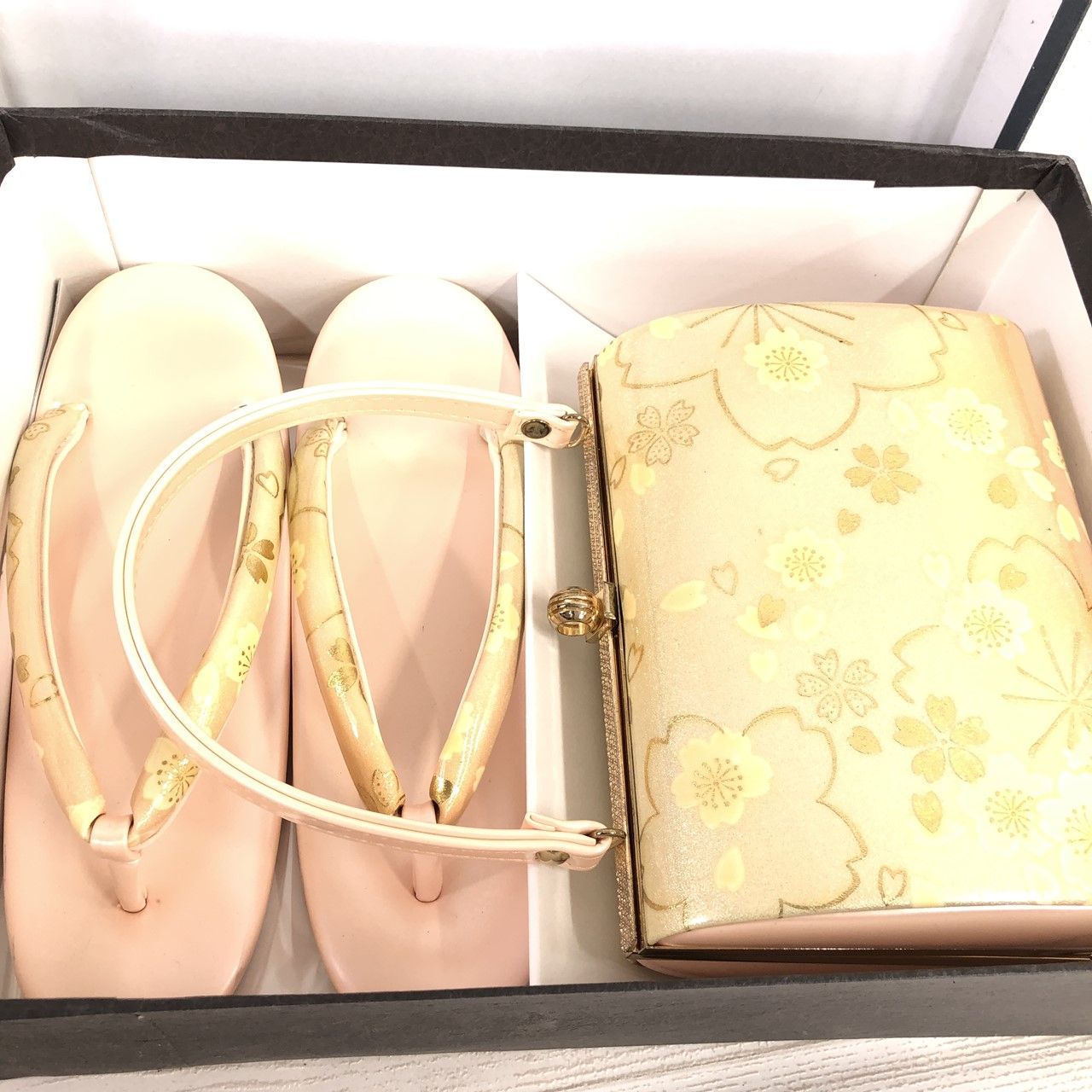 良品・匿名配送OK】草履 バッグ セット ／ Zori Sandals & Handbag Set