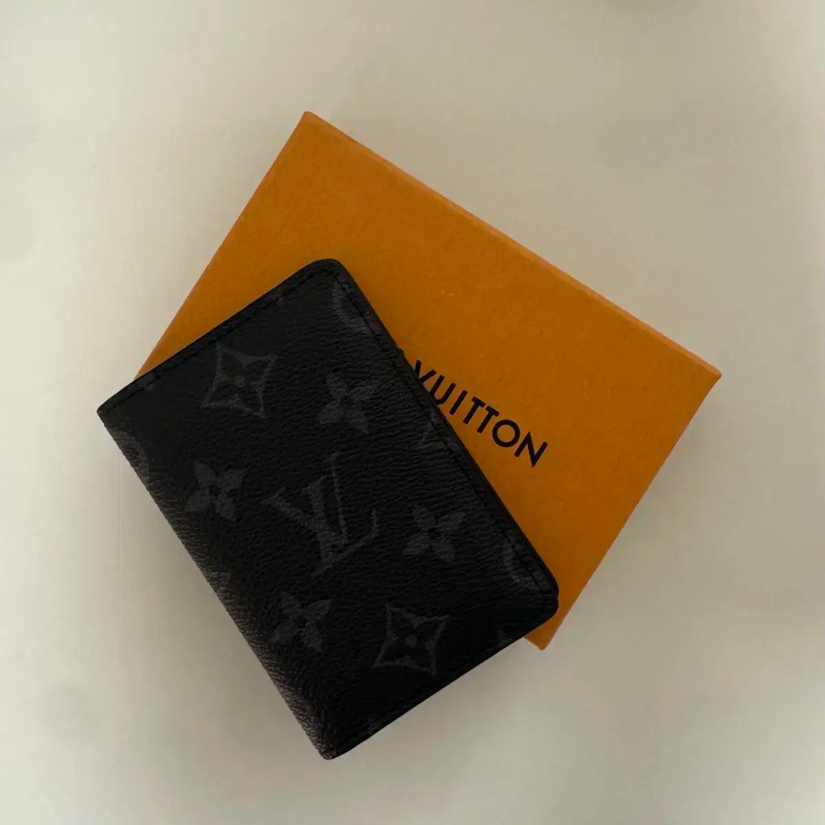 クリーム ルイヴィトン ポケットオーガナイザー モノグラム エクリプス