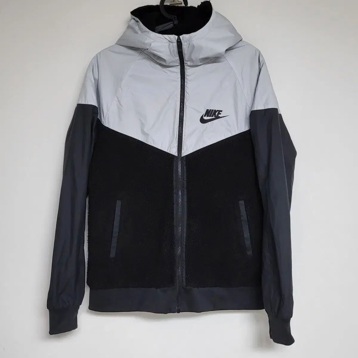 ナイキ シェルパ ウィンドランナー フリース ジップアップ フーディー