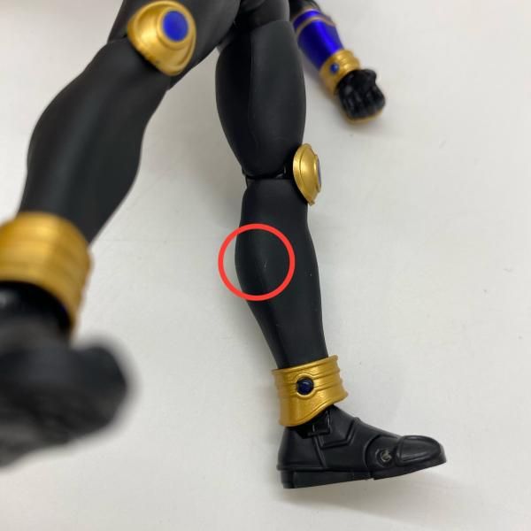 バンダイ S.H.Figuarts 真骨彫製法 仮面ライダークウガ ライジングドラゴン 開封品 97