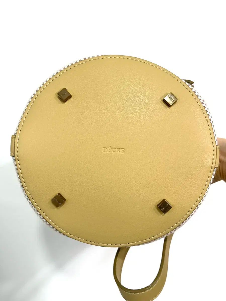 pom　DECKE 美品　ショルダーバッグ DECKE 덱케 バッグ ショルダーバッグ 【公式通販】