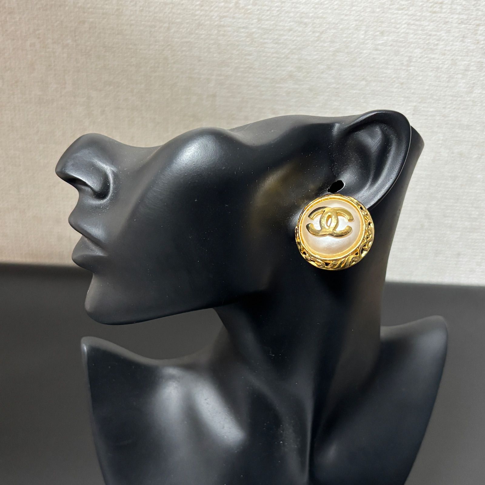 CHANEL シャネル ココマーク イヤリング 両耳 ゴールド パール風