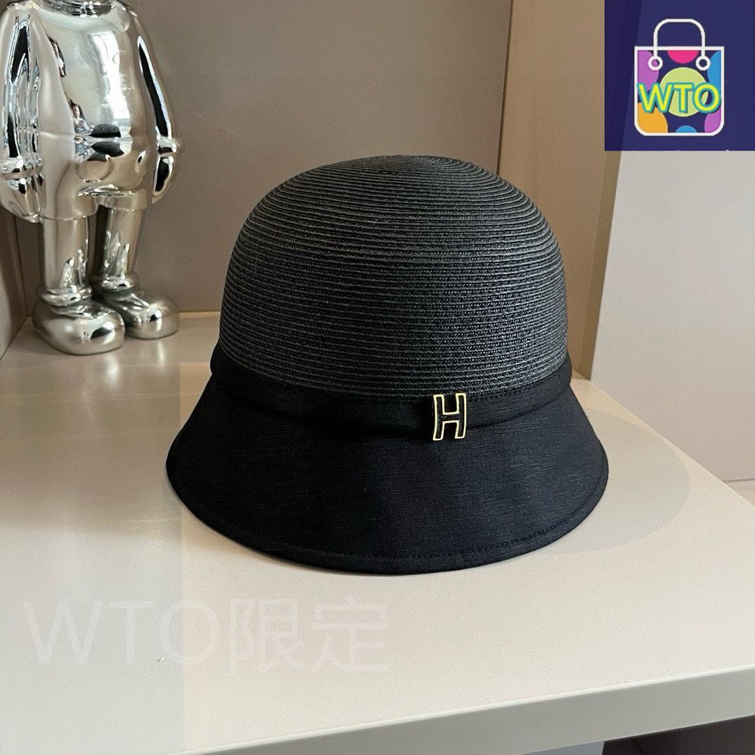 Dior（ディオール） 新モデルのストローハット、アニマルプリントが