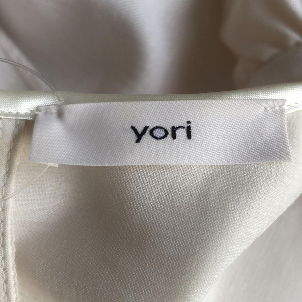  yori ヨリ 長袖シャツブラウス サイズF レディース - ドライツイードパフブラウス アイボリー プルオーバー 長袖 シャツ ブラウス