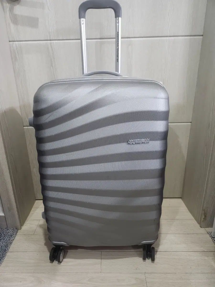26インチ AMERICAN TOURISTER アメリカンツーリスター 旅行用キャリー