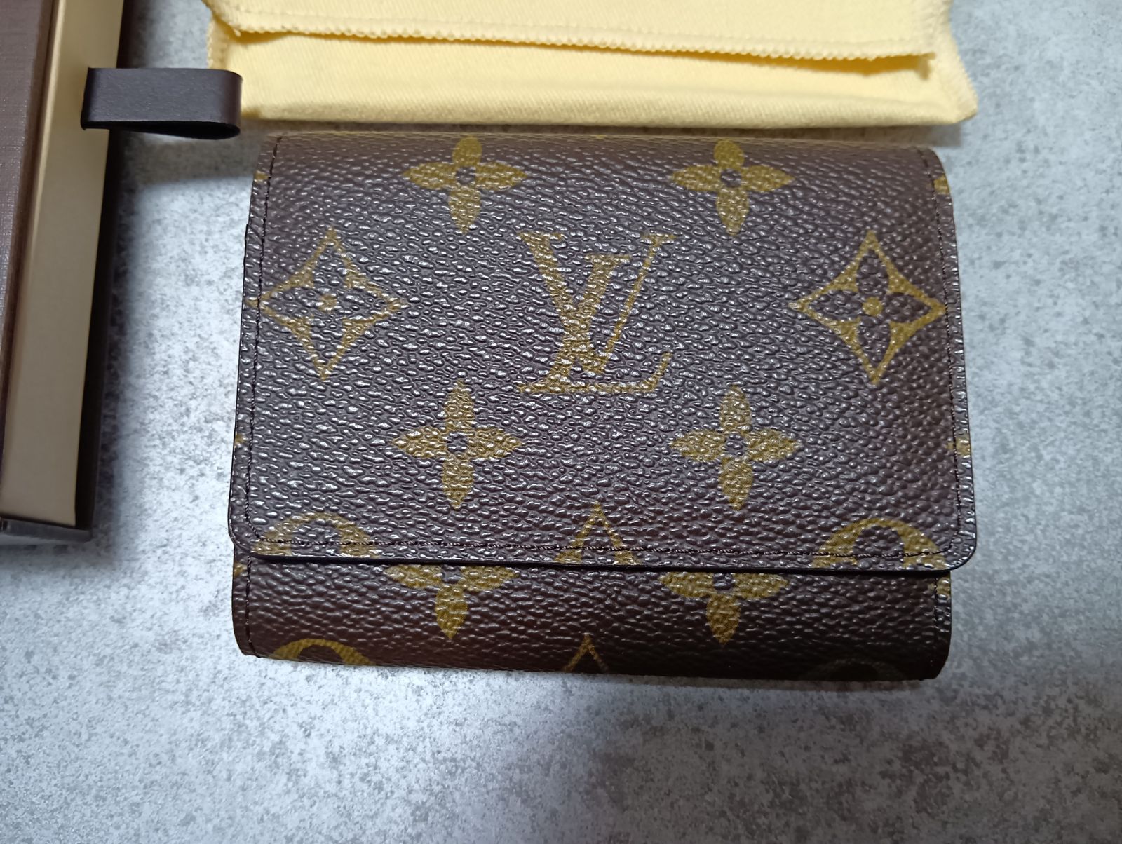 LOUIS VUITTON モノグラム 名刺入れ カードケース