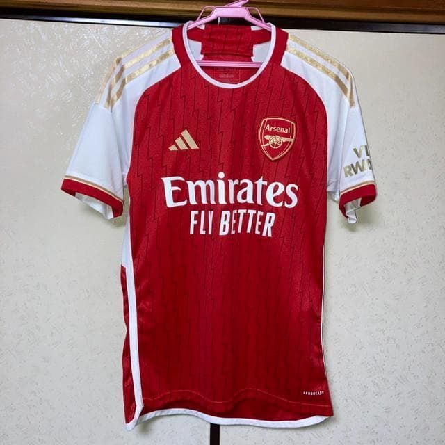 アーセナル ホーム ユニフォーム 2023-2024 赤 白 Mサイズ アーセナル ホーム ユニフォーム 2023-2024 赤 白 Mサイズ - メルカリ