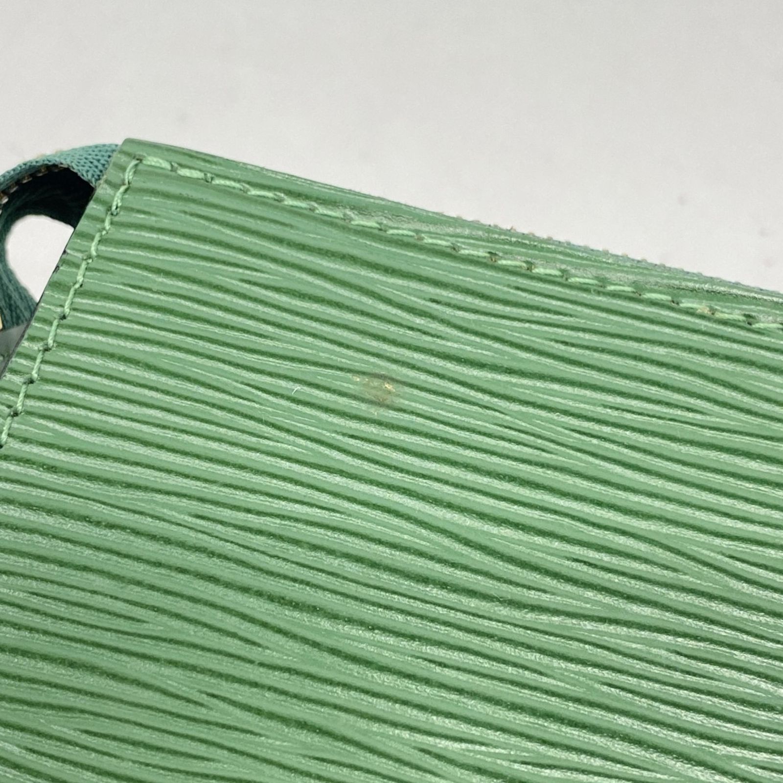 ポシェットアクセソワール M