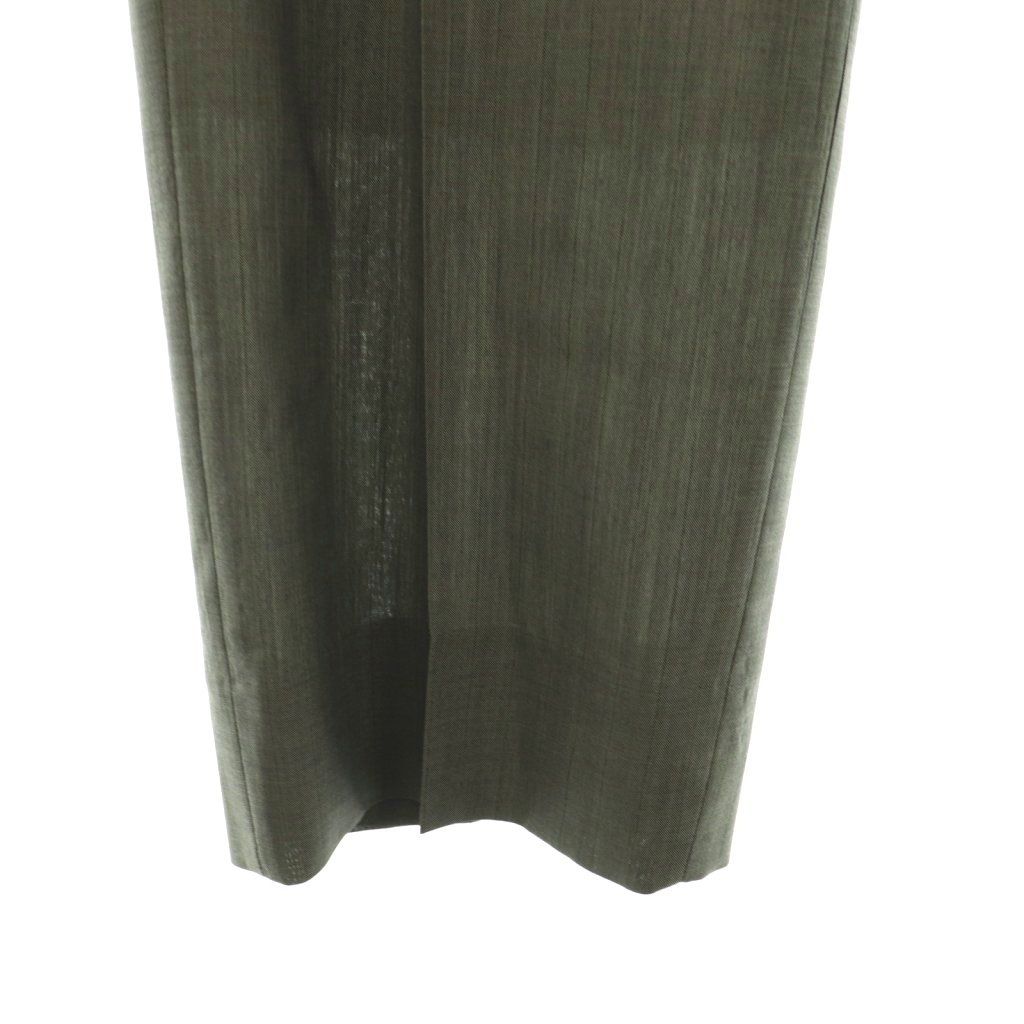 テーパードパンツ