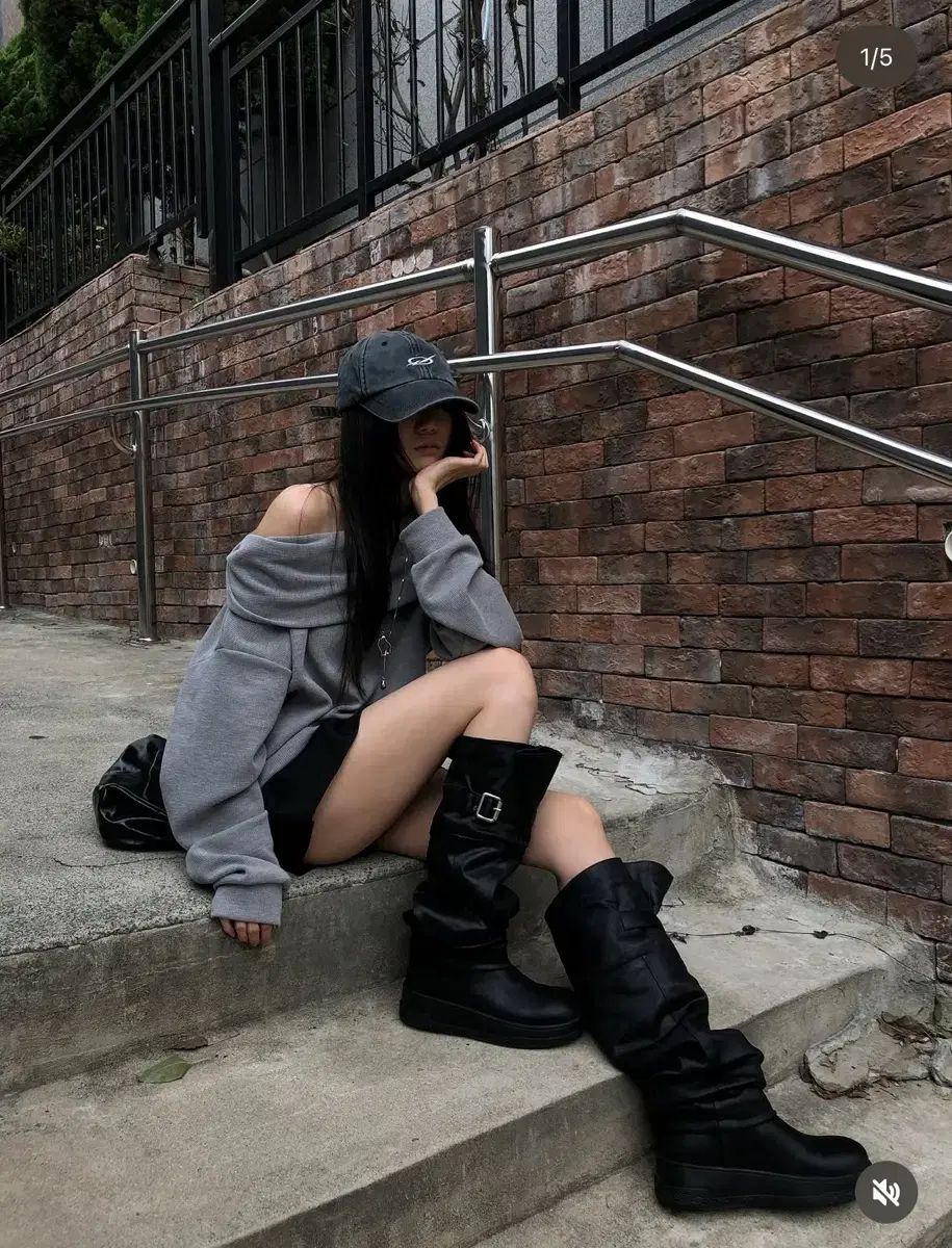 フーディー ブラック