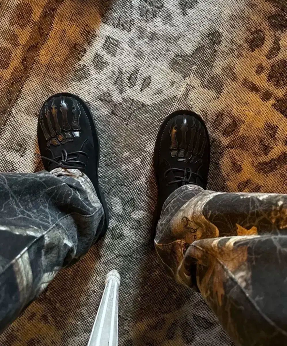 SOLOIST ボーン チャッカブーツ