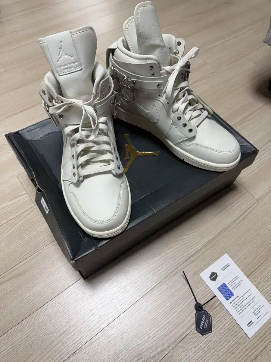 ナイキ コム デ ギャルソン ジョーダン 1 275