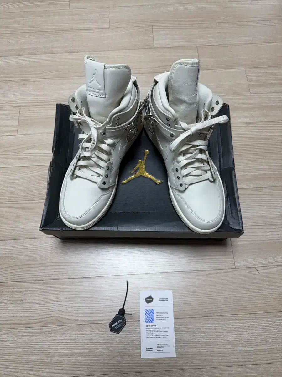 ナイキ コム デ ギャルソン ジョーダン 1 275