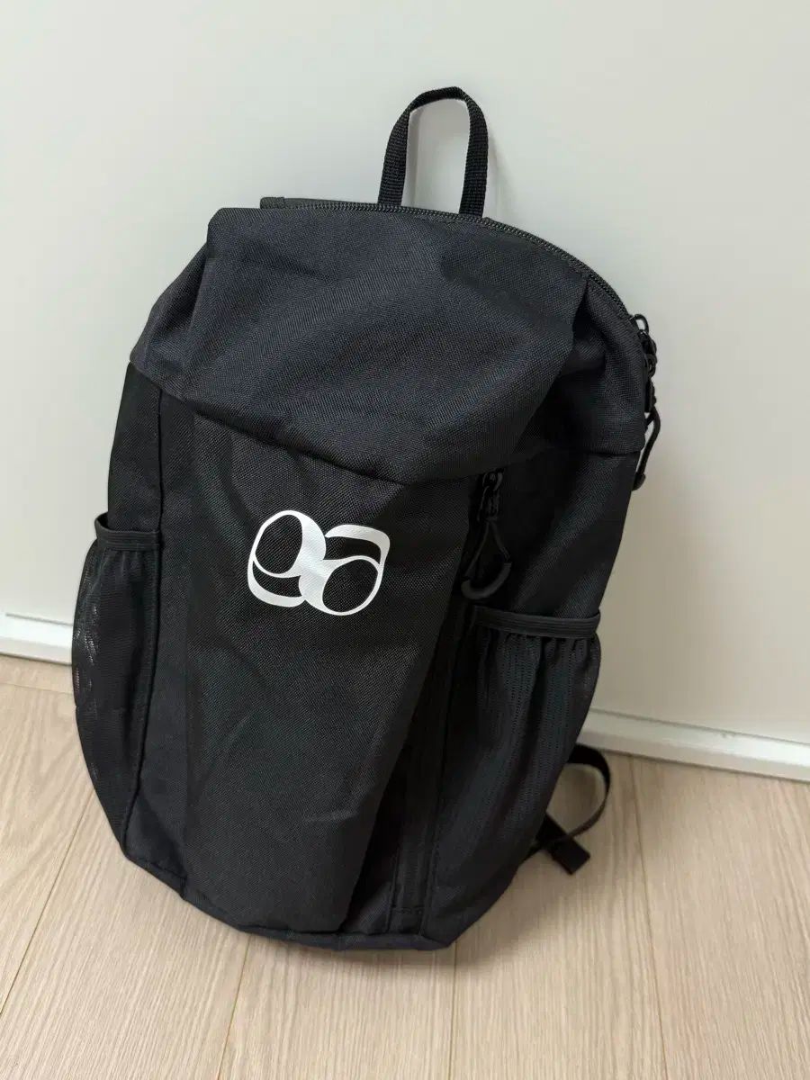 アズオン ビートルズ バックパック ブラック