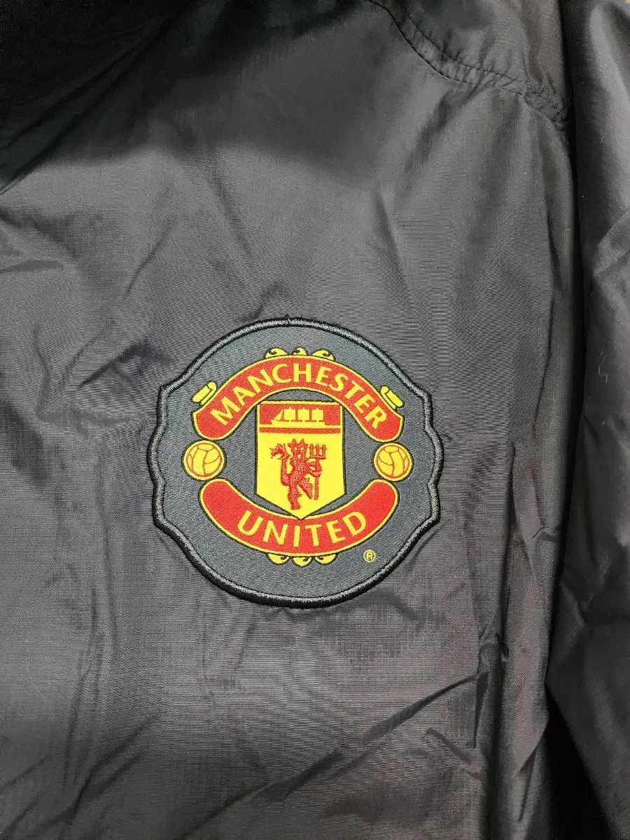 マンチェスター・ユナイテッド ウィンドブレーカー M マンチェスターユナイテッド NIKE ウィンドブレーカー M - メルカリ