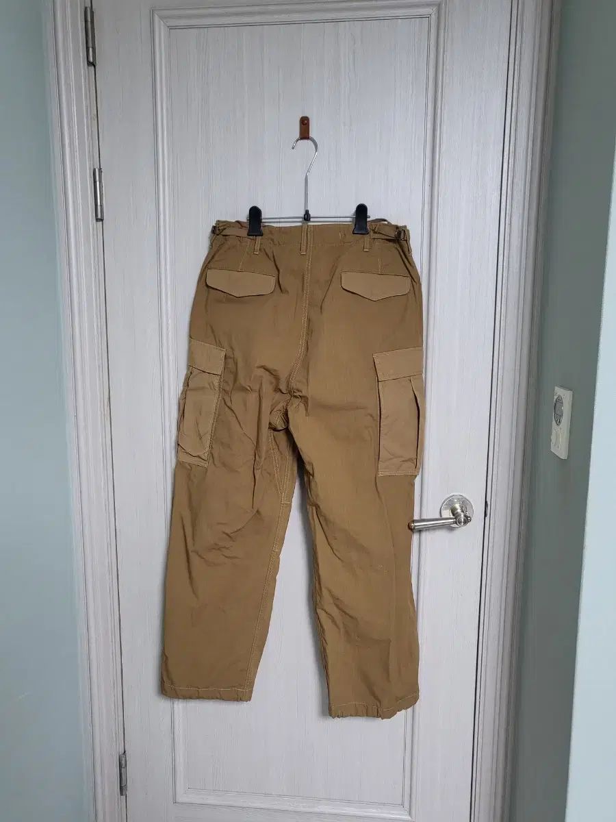 nanamica カーゴパンツ