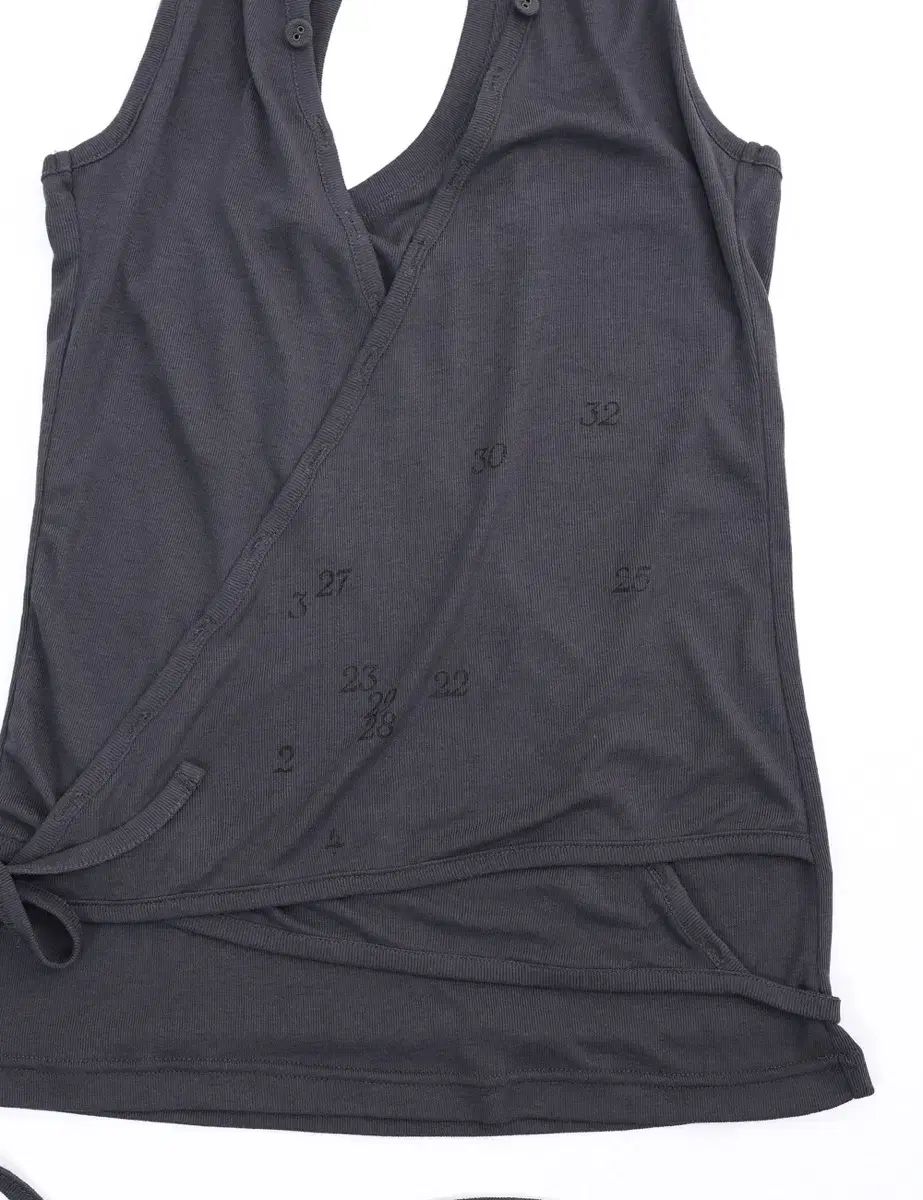 ラップ スリーブレス