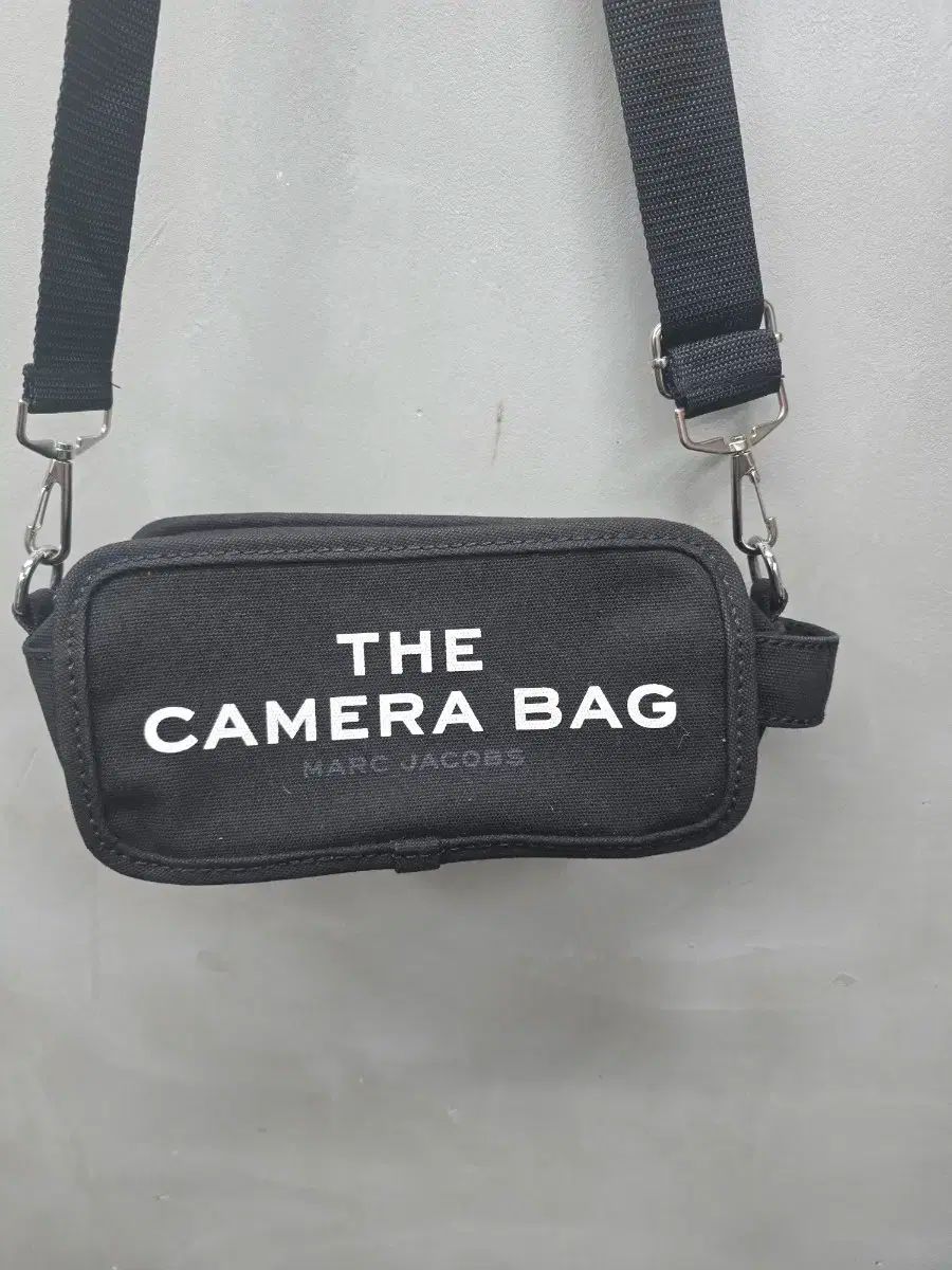 MARCJACOBS マークジェイコブス カメラバッグ ブラック クロスバッグ
