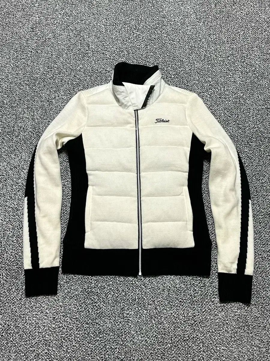 Titleist タイトリスト レディース グースダウン ゴルフ ニットダウン